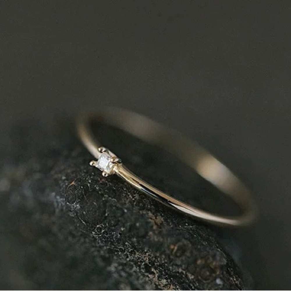 14K Yellow Gold Mini CZ Stone Ring Size 5